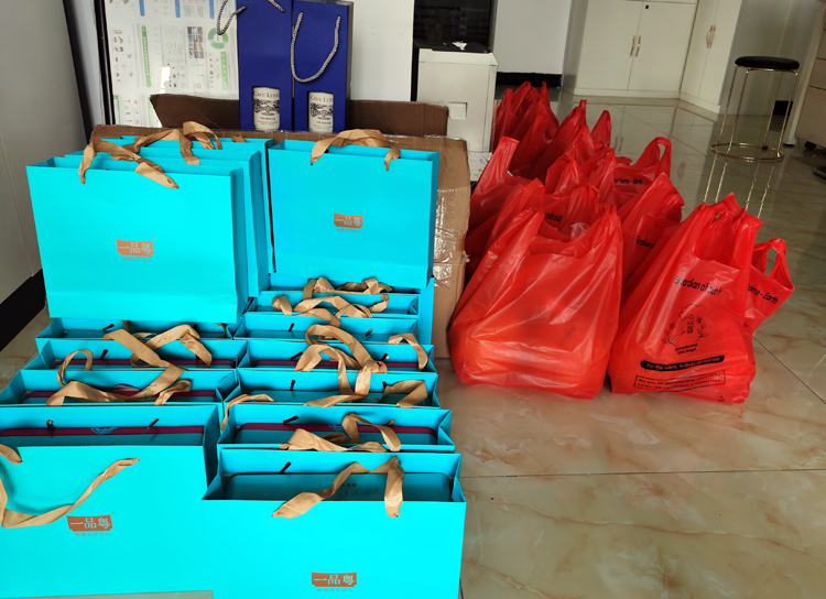 國(guó)慶中秋“撞滿懷”，祝大家中秋快樂(lè)！